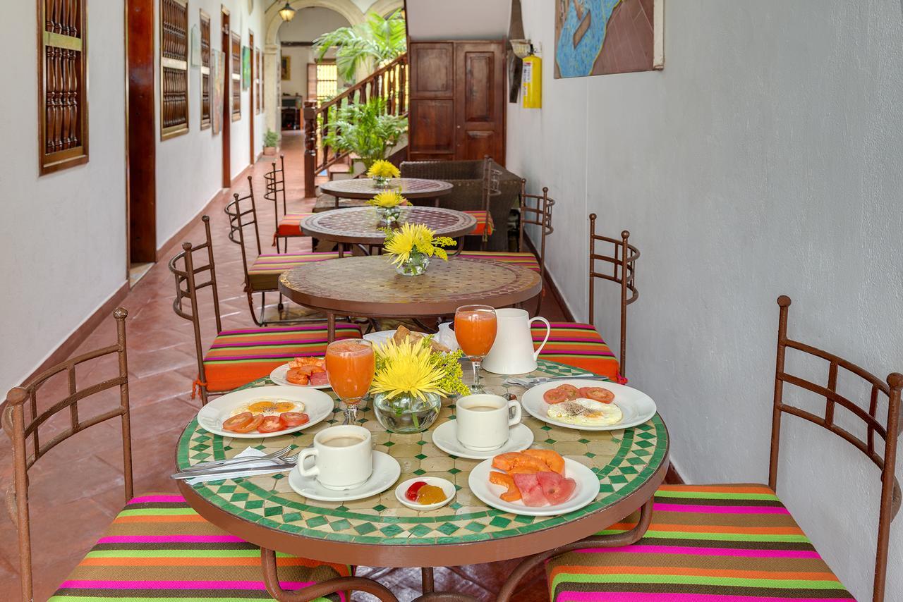 Hotel Casa Del Curato Cartagena Exterior foto