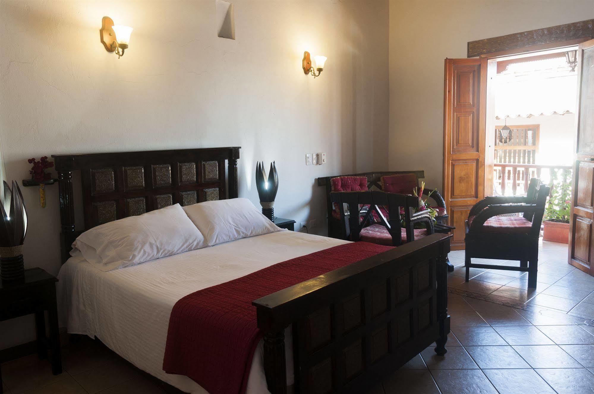Hotel Casa Del Curato Cartagena Exterior foto