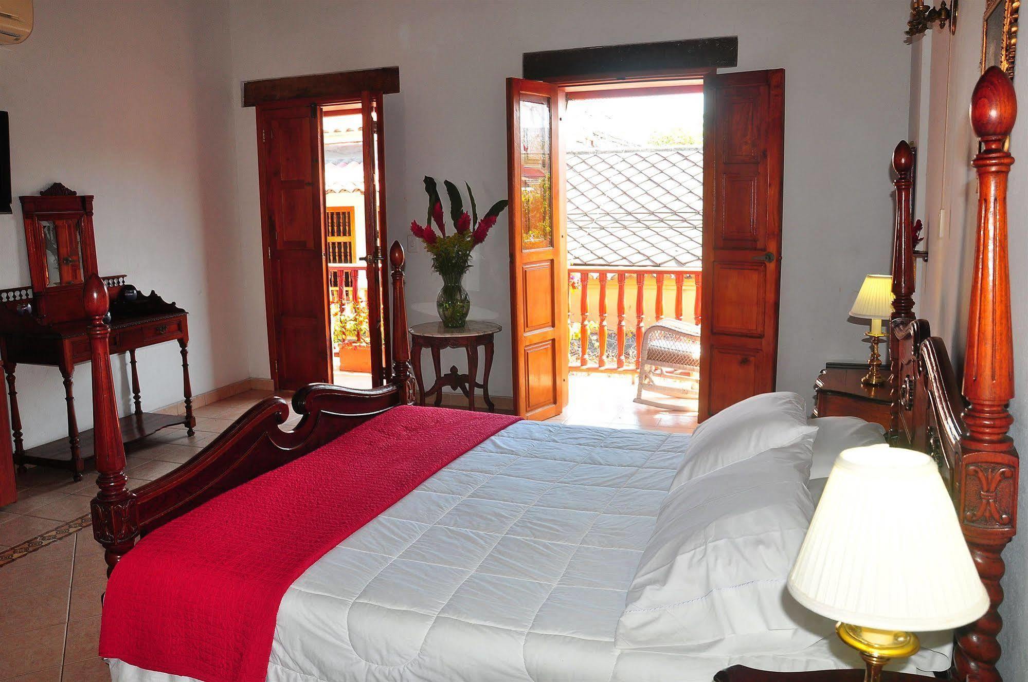Hotel Casa Del Curato Cartagena Exterior foto