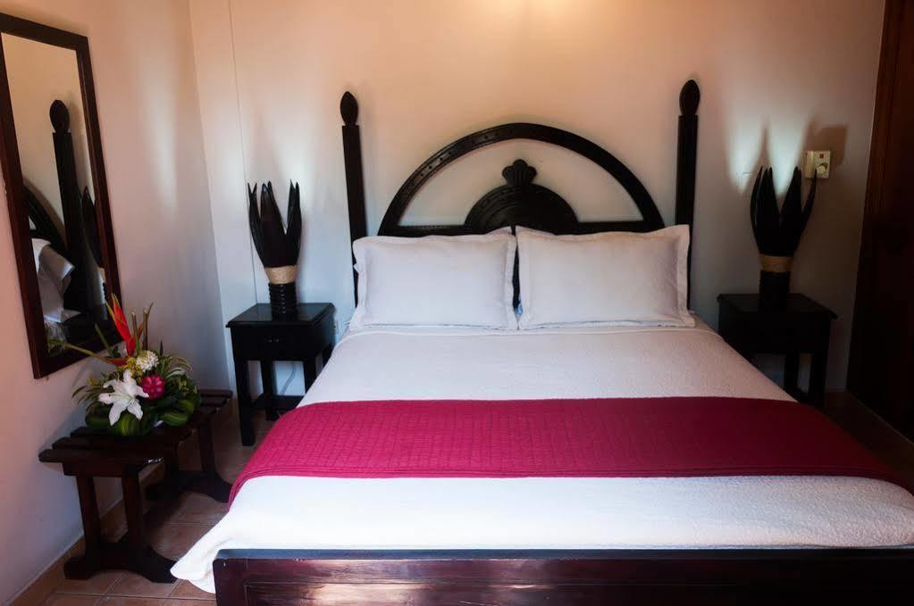 Hotel Casa Del Curato Cartagena Exterior foto