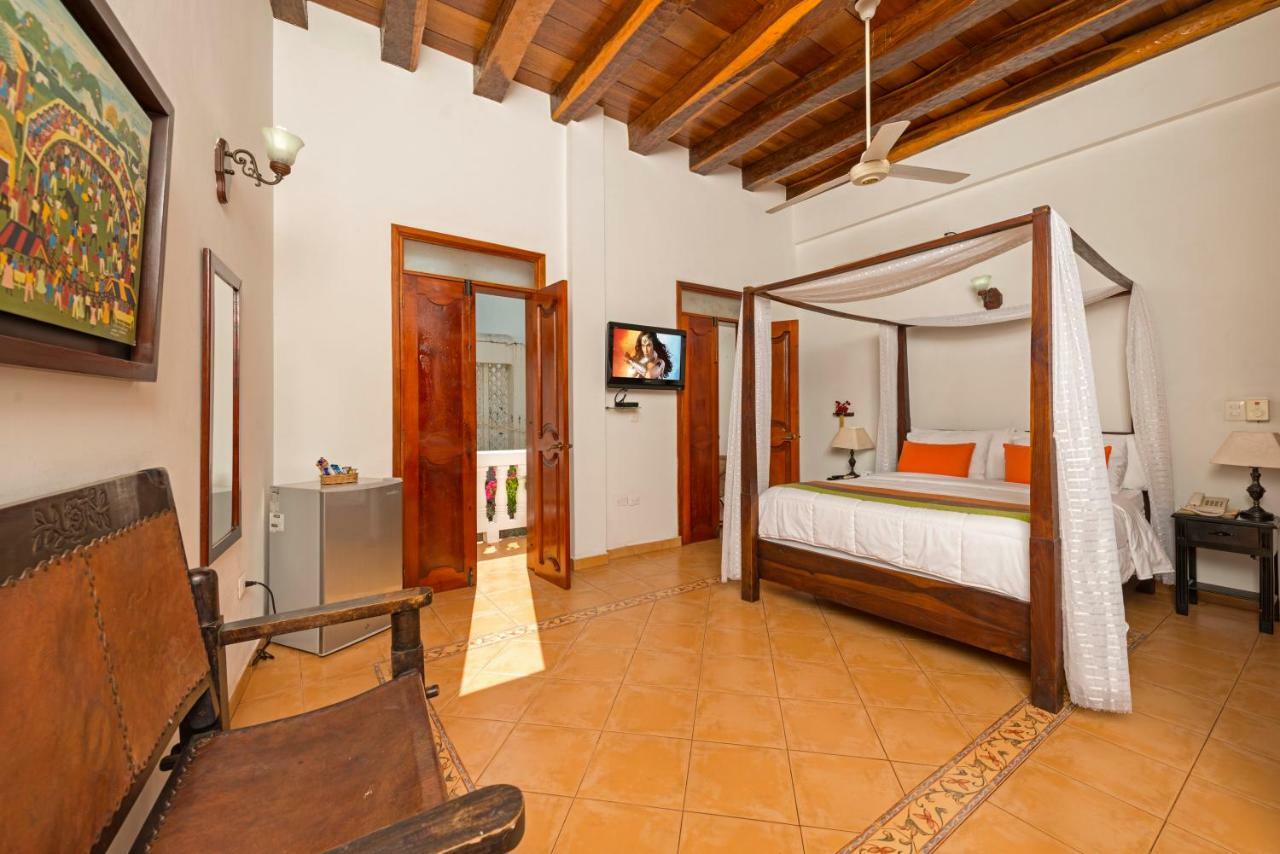 Hotel Casa Del Curato Cartagena Exterior foto